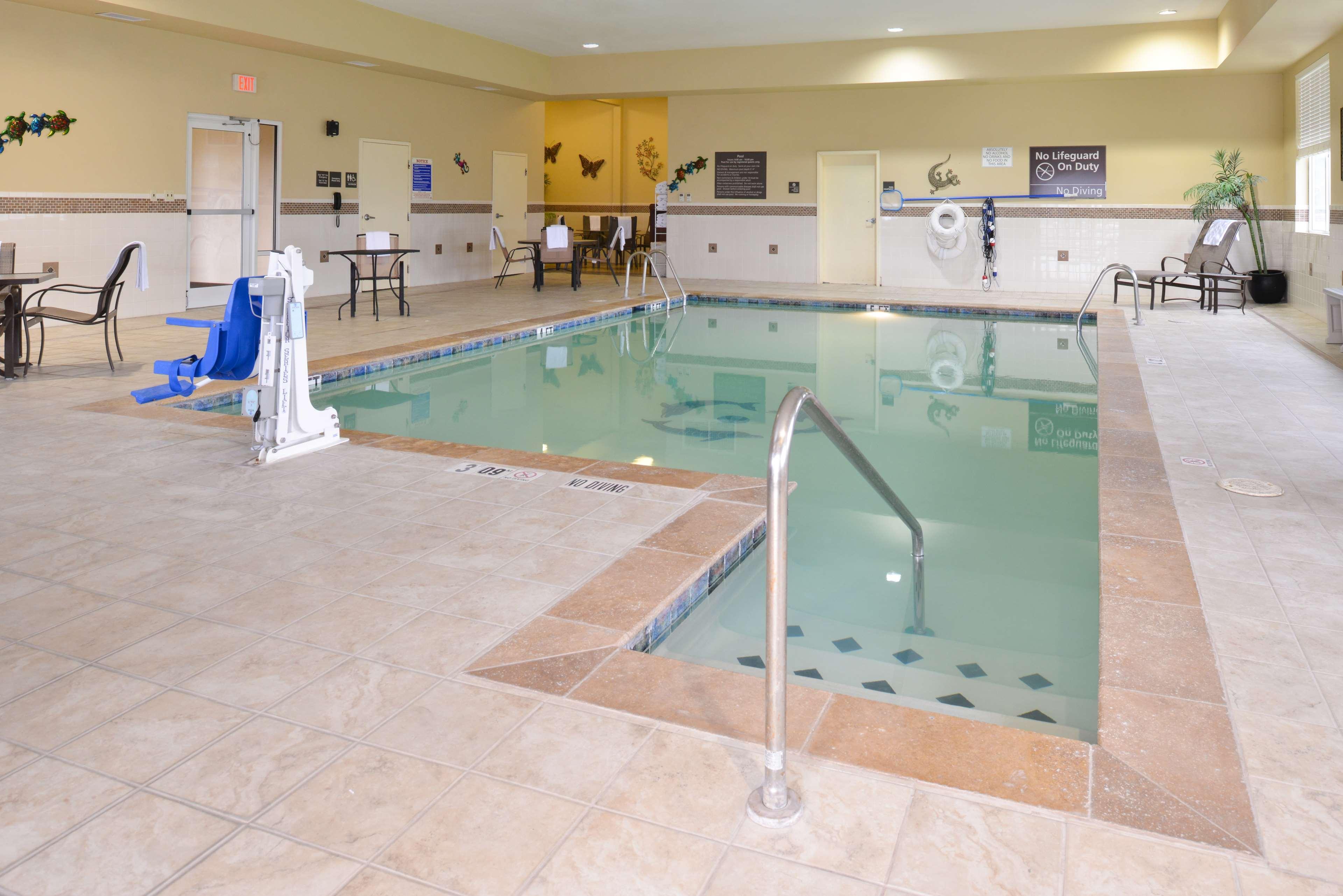 Hampton Inn Alpine Extérieur photo